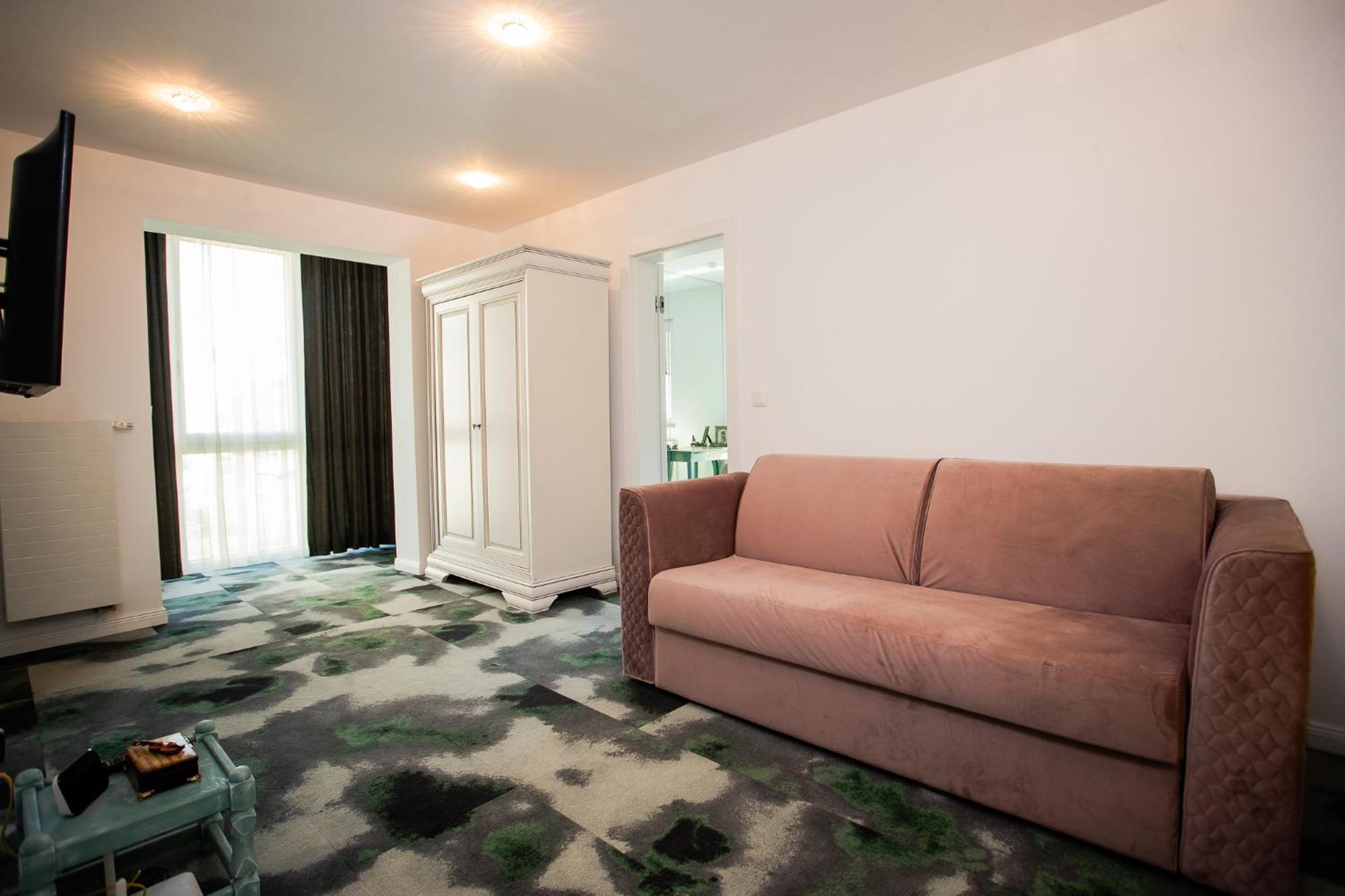 Apartment Onyx Carolyne Bistriţa Exteriör bild