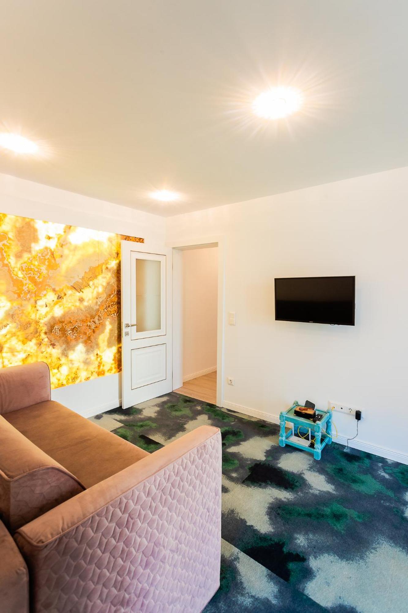 Apartment Onyx Carolyne Bistriţa Exteriör bild